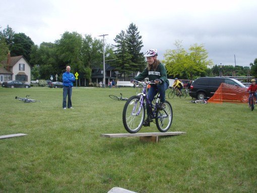 Teeter totter action